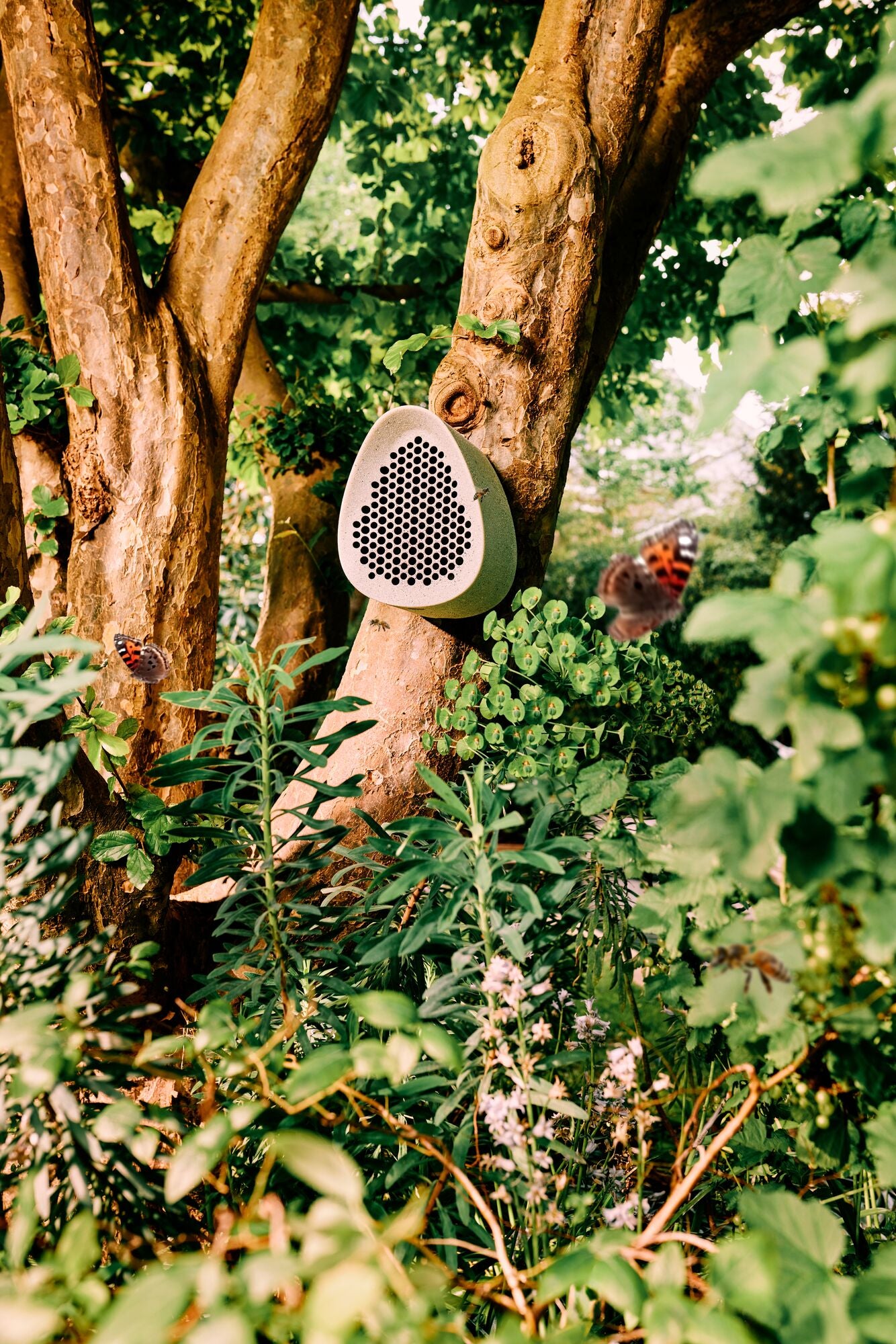 Elho Bienenhotel essential 18cm faseriges grau